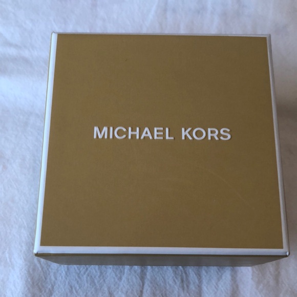 Michael Kors Polished Gold Plated Brass & Pave Crystals Logo Bangle NWT & Box - Picture 15 of 16